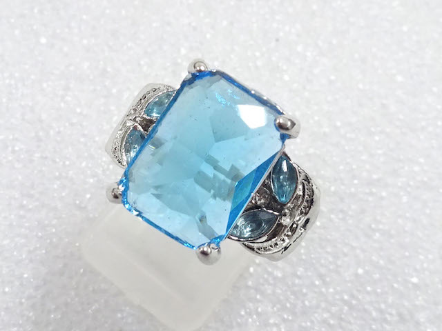 JAPANESE KIMONO / ANTIQUE COLORED STONE RING (SIZE 13)